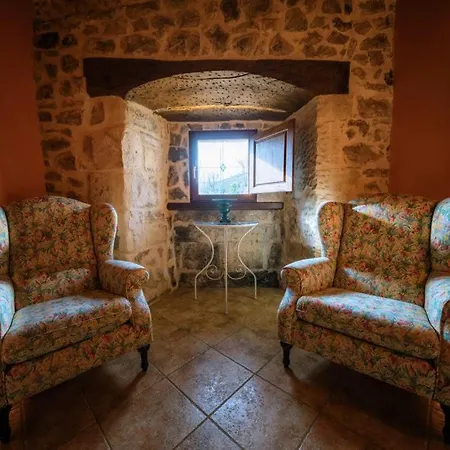 Fuentes Carrionas Hotel 3*
